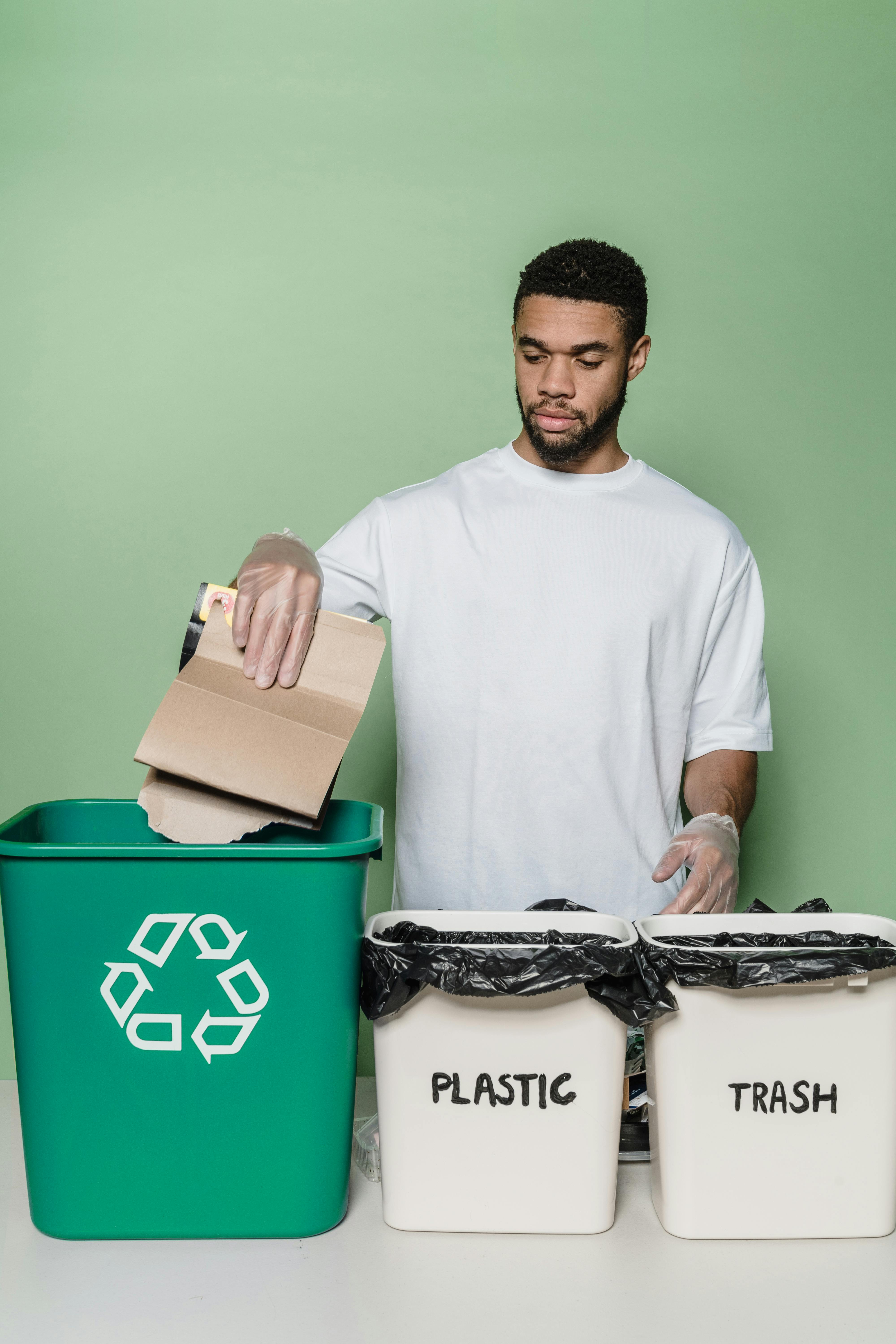 Modern trash bins for home use